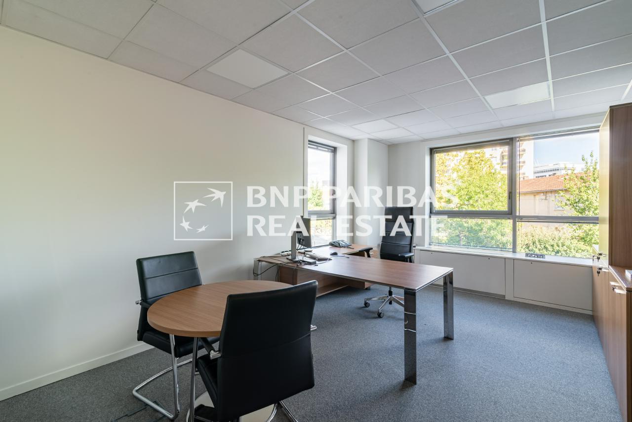 Bureau Rueil-Malmaison 2411m² Location bureau Rueil-Malmaison Hauts-de-Seine OLBUR2206355 1